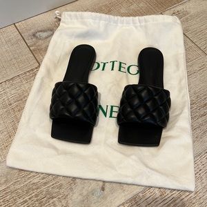 Bottega Veneta Quilted Leather Flat Sandal - Size 37.5 (US 7.5)